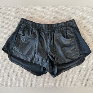 Without‎ Walls shorts S